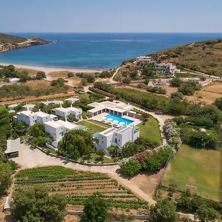 Dioni Aparthotel 4*