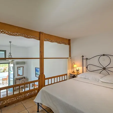 Aparthotel Dioni Aspous