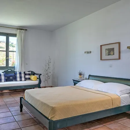 Aparthotel Dioni 4*